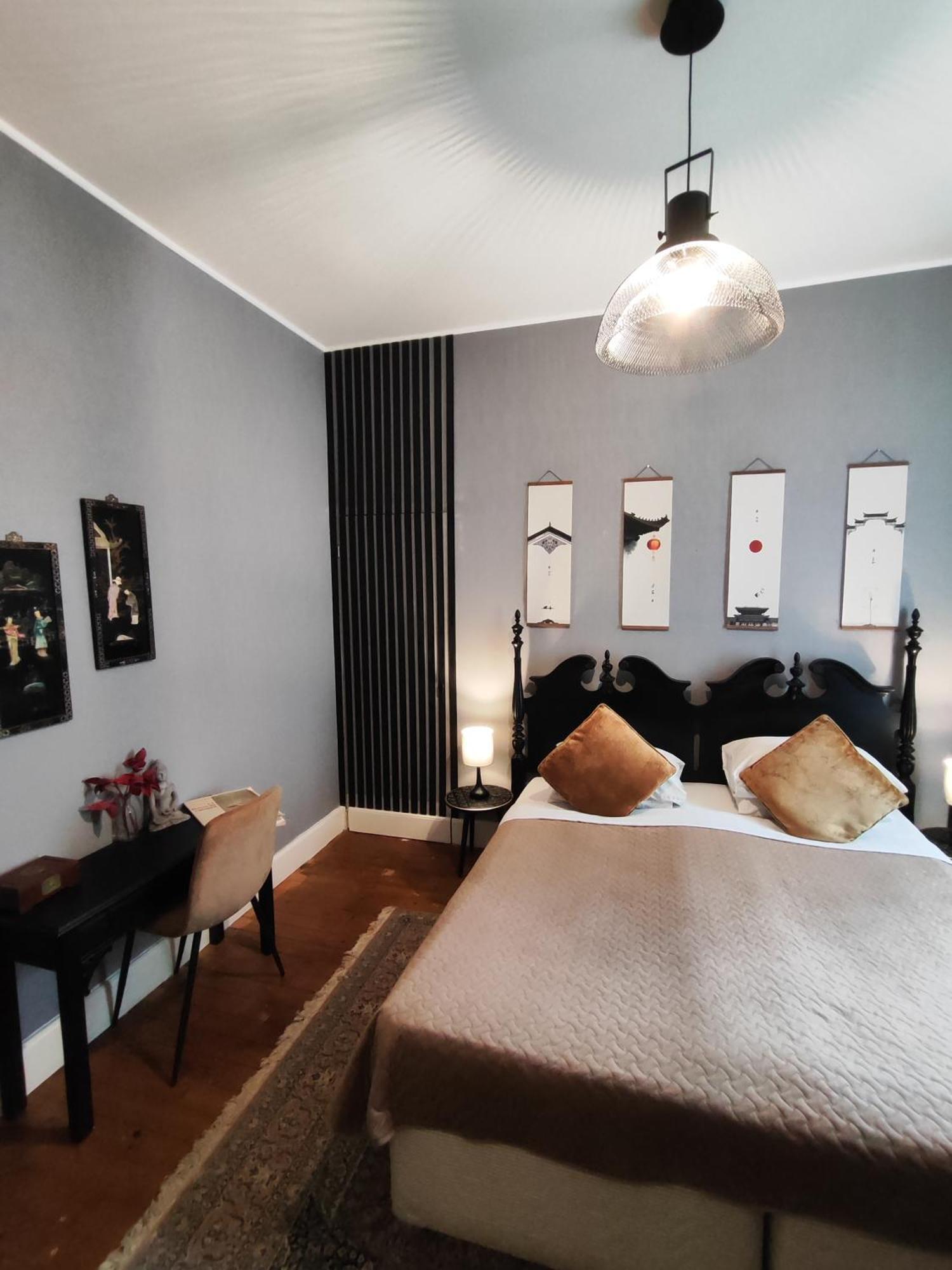 L'Entree Chambres D'Hotes Bar & Restaurant Castillonnes Exterior photo